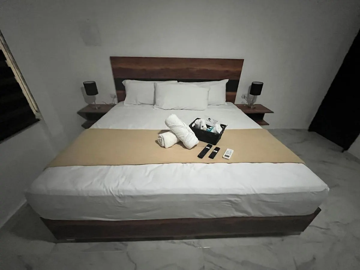 Hotel Balam Playa - 15Th Ave Playa del Carmen