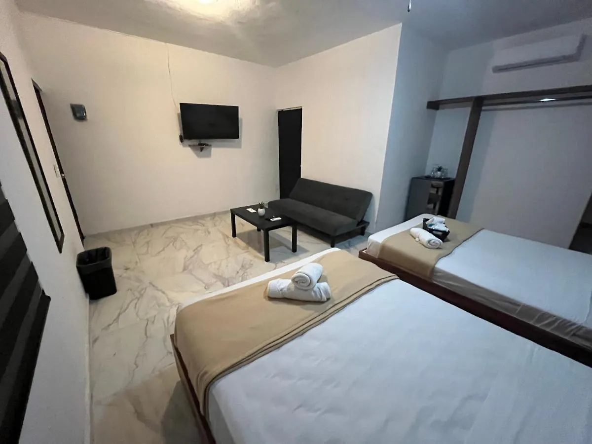 Hotel Balam Playa - 15Th Ave Playa del Carmen