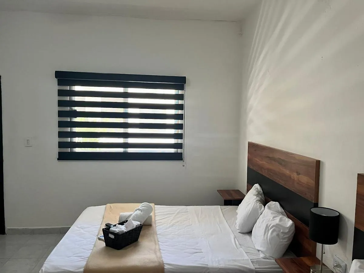 Hotel Balam Playa - 15Th Ave Playa del Carmen