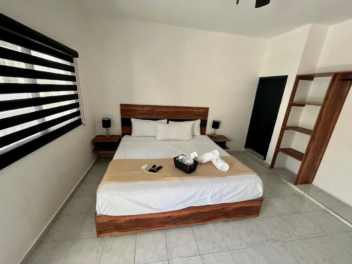 Hotel Balam Playa - 15Th Ave Playa del Carmen